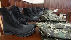 Івано-Франківська Архиєпархія УГКЦ відправила 30 коплектів військової форми в зону АТО.(ФОТО)